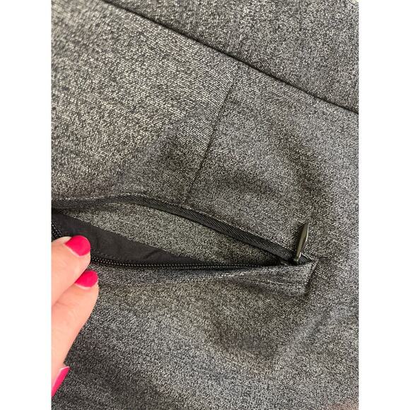 Lululemon City Trek Trouser II *28"
Heathered Black, size 4 - Picture 13 of 15